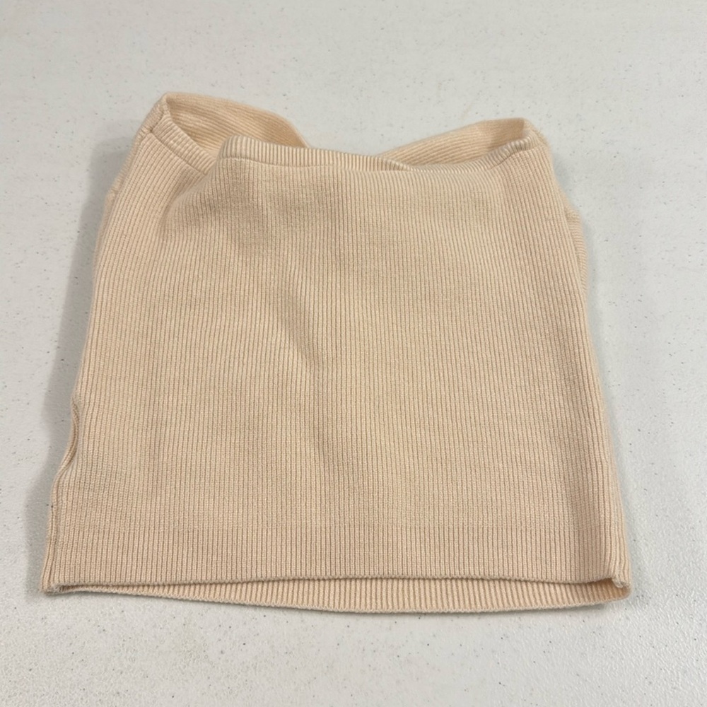 Elegant Cream Strapless Top - Picture 5 of 6